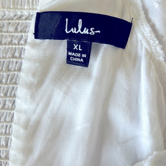 52.LULUS  Women's White Blouse Lantern Sleeve Sweetheart Neck,Ruffle Hem
Size XL - Picture 12 of 12